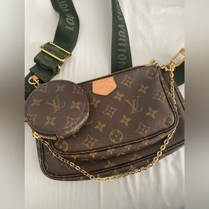 Authentic Louis Vuitton Multi-Pochette
